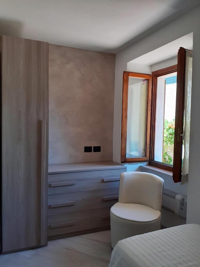 Alla Campanella Riva del Garda Buitenkant foto